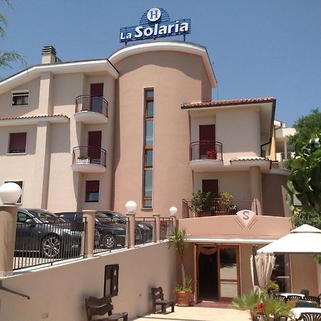 Hotel E Appartamenti La Solaria San Giovanni Rotondo Bagian luar foto