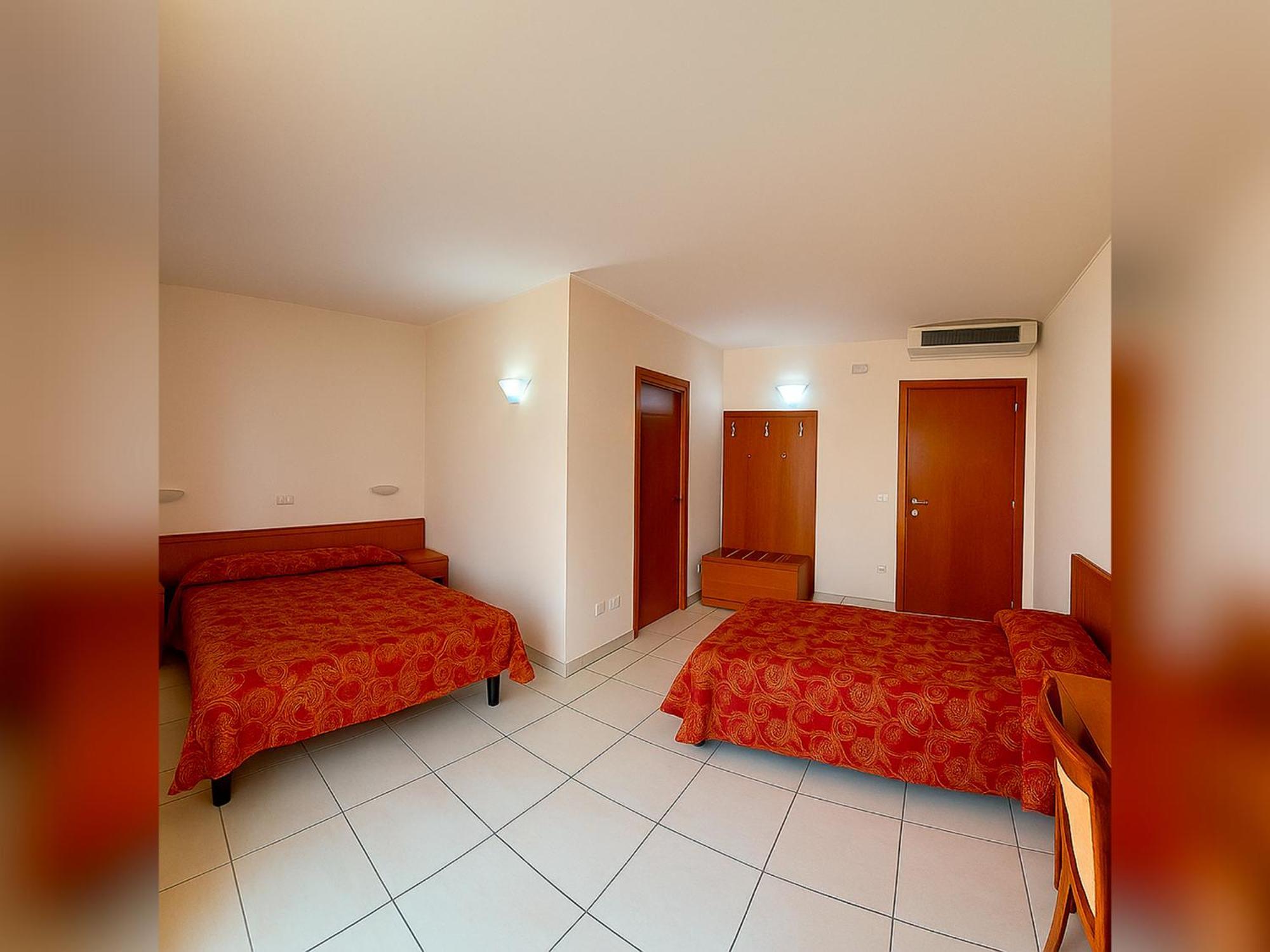 Hotel E Appartamenti La Solaria San Giovanni Rotondo Bagian luar foto