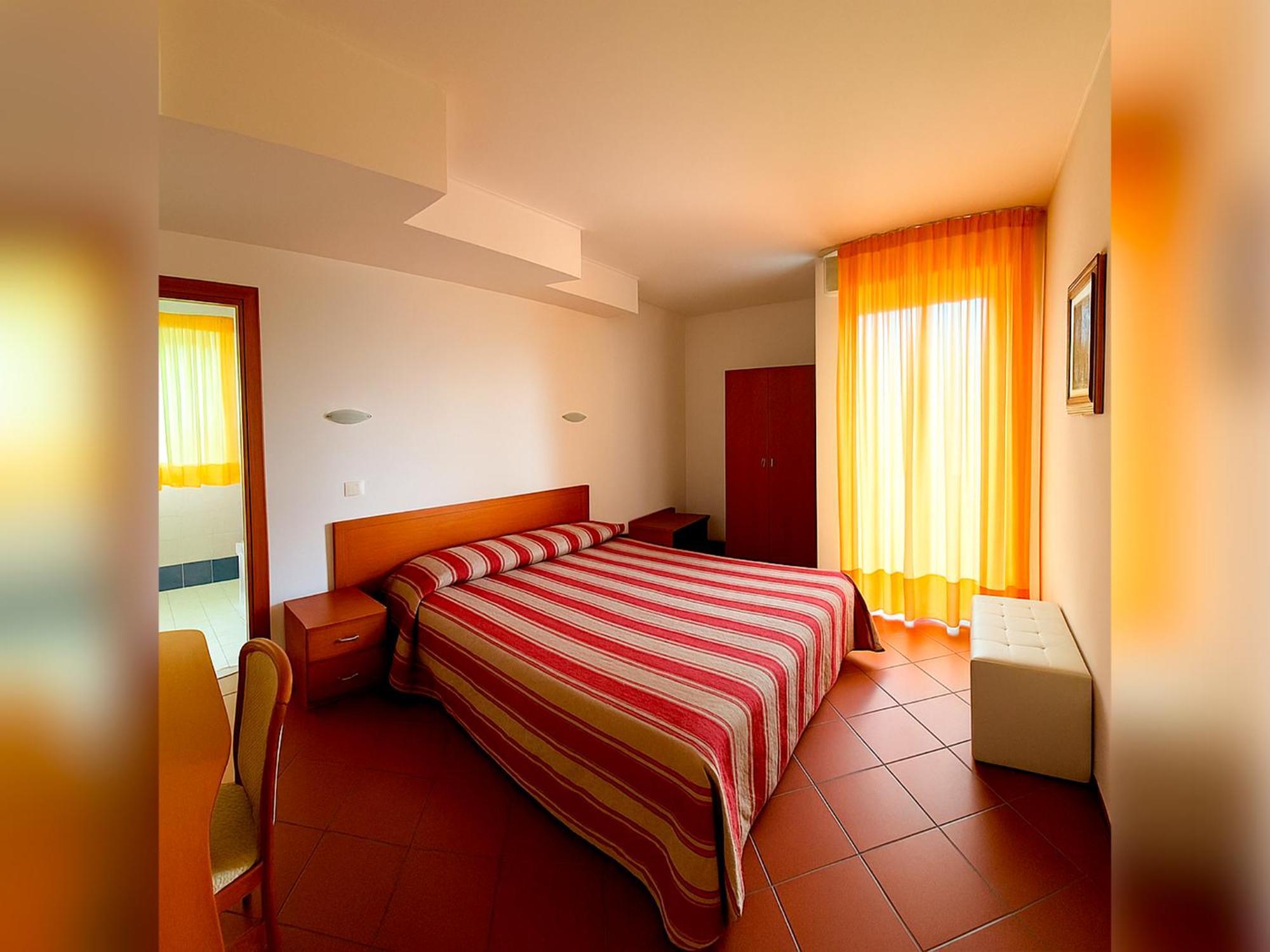 Hotel E Appartamenti La Solaria San Giovanni Rotondo Bagian luar foto