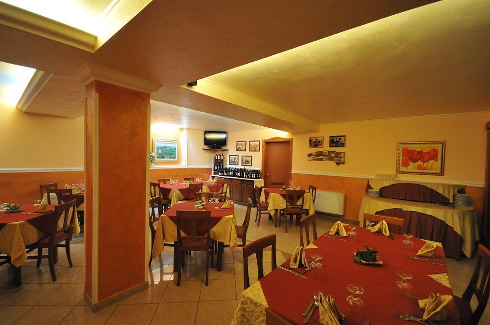 Hotel E Appartamenti La Solaria San Giovanni Rotondo Bagian luar foto