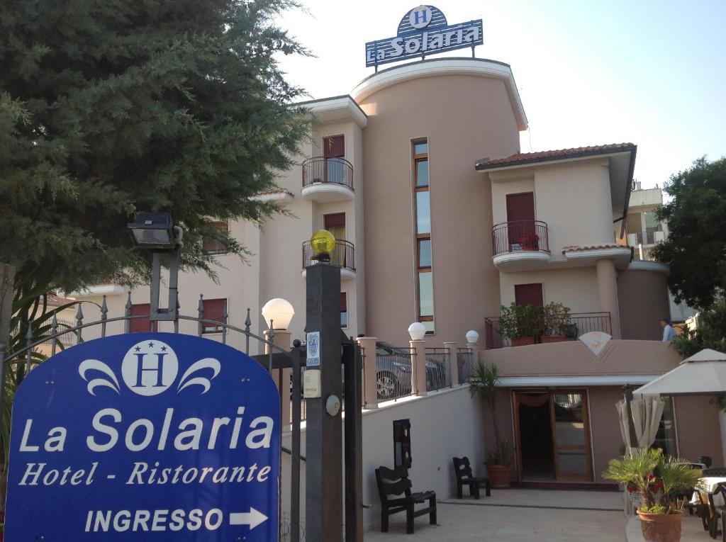 Hotel E Appartamenti La Solaria San Giovanni Rotondo Bagian luar foto