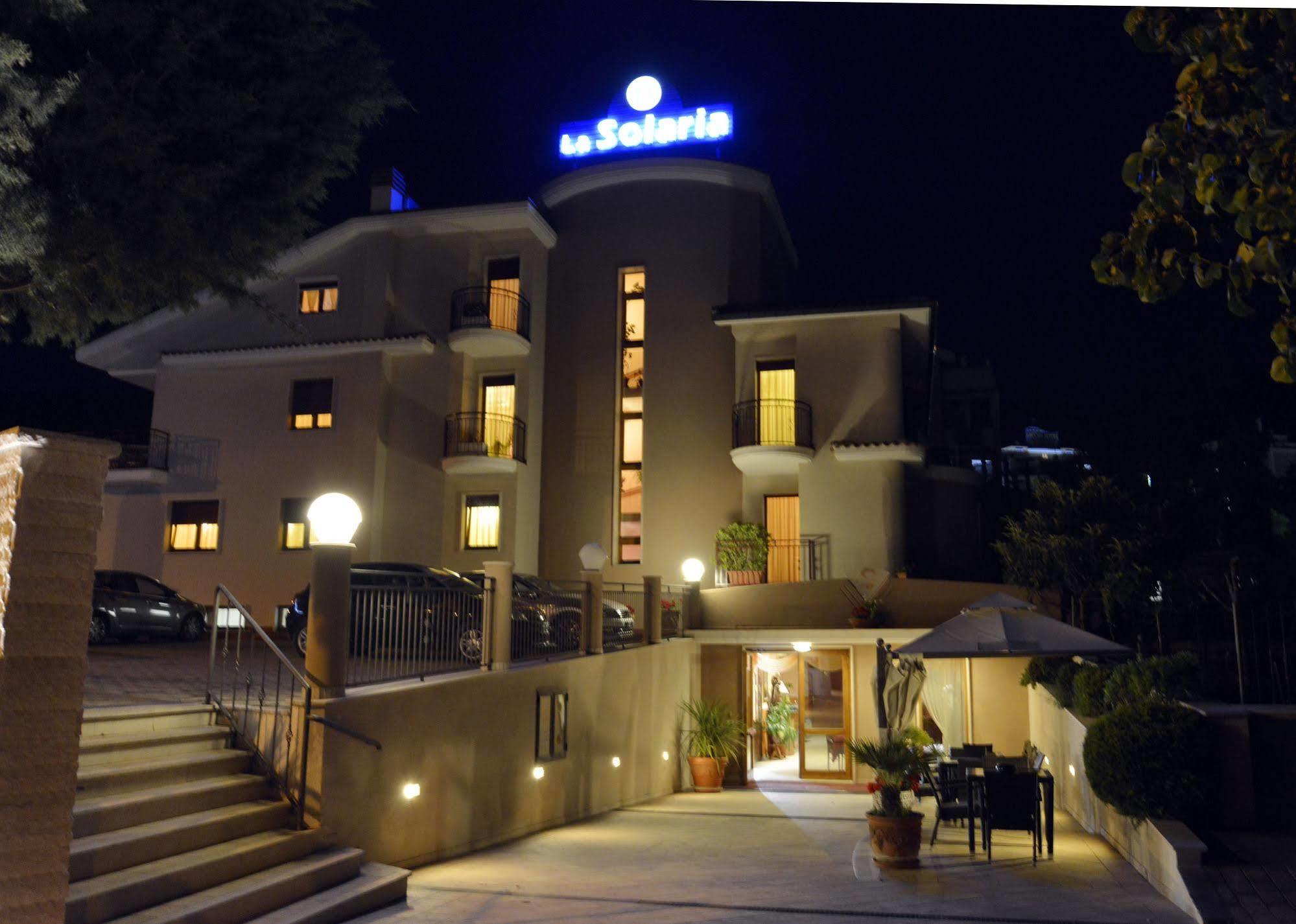 Hotel E Appartamenti La Solaria San Giovanni Rotondo Bagian luar foto