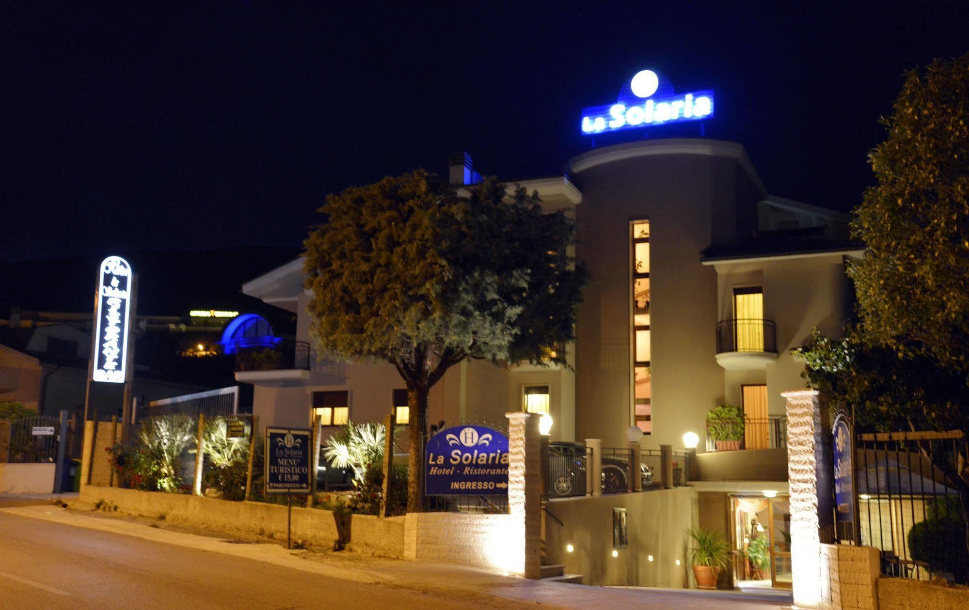 Hotel E Appartamenti La Solaria San Giovanni Rotondo Bagian luar foto